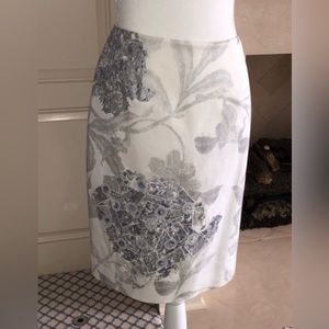 Worth New York White, Gray, and Silver Embellished Skirt New Size 4